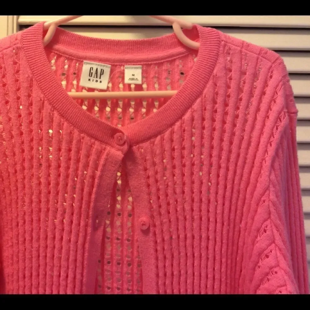 Gap pink cotton sweater kids size M